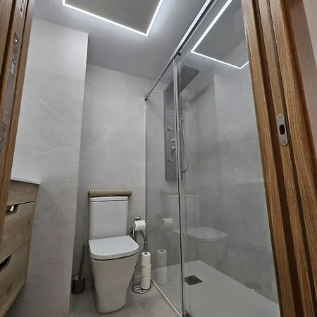 Renovado En El Corazon De Aviles, Calle Camara 70 By Bebalmy * Avilés